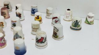 20 OLD THIMBLES - FOR SEWING - PORCELAIN - MICKEY - FENTON - CATS - STAFFORDSHIRE - DELFT - 3 3