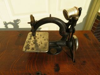 Antique 1890 ' s WILLCOX & GIBBS Treadle Sewing Machine COMPLETE & 2