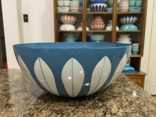 Vintage Cathrineholm Of Norway 11” Blue W/ White Lotus Enamel Bowl