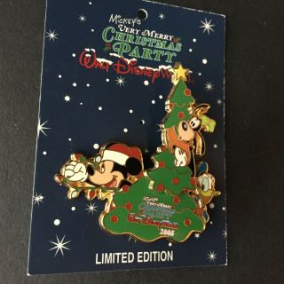 Very Merry Christmas Party 2005 Mickey Donald Goofy W Tree Le Disney Pin 43143