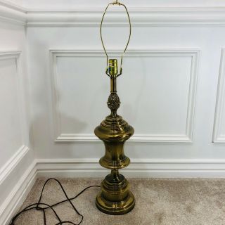 Vintage Stiffel Brass Lamp Pineapple Urn Table 32” Tall Heavy Hollywood Regency