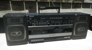 Vintage Sony Cd Cassette Am Fm Aux Boom Box Cfd - 444 Japan Equalizer