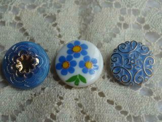 Gorgeous Vintage Bohemian Fancy Blue & White Glass Buttons