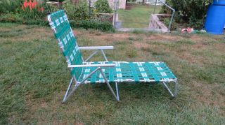 VINTAGE ALUMINUM Folding Webbed Webbing chaise lounge LAWN CHAIR Green White 3