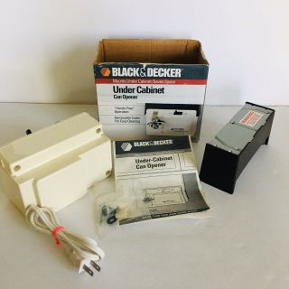 Vintage BLACK & DECKER White Under Cabinet Can Opener EC59D 2
