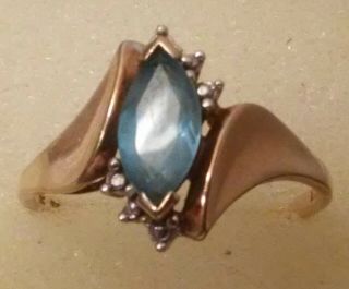 Gorgeous Vtg Ladies 10k Yellow Gold Ring With Blue Topaz Marquise Stone ( (152))