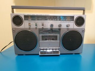 Vintage Ge General Electric 3 - 5257a Am/fm Cassette Boombox Radio