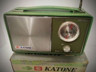 Vintage Katone 13 Solid State Am/fm Transistor Radio Model K - 1300 Green.
