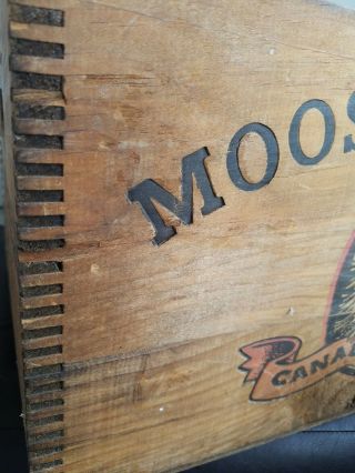 Vintage Moosehead Beer Canadian Lager Dovetailed Wood Crate Box w/ Sliding Lid 3