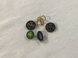 Vintage ‘60s Girl Scout And Brownie Pins