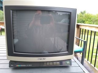 Vintage 1986 SONY TRINITRON KV - 1397R 13 CRT TV Television RETRO 2