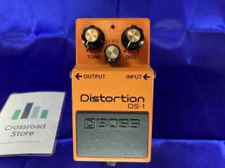 Boss Ds - 1 Distortion Made In Japan Vintage Black Screw [used / Distortion/ Boss]