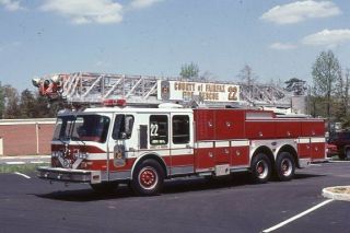 Fairfax County Va Ladder 22 1989 Emergency One Hurricane - Fire Apparatus Slide