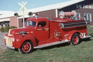 Sauget Il 1946 Ford Central Pumper - Fire Apparatus Slide