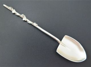 Antique English Birmingham Sterling Silver Shovel Shape Shamrock Vine Spoon