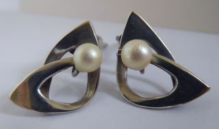 Vintage Mid Century Modern Sterling Silver Esther Lewittes Pearl Clip Earrings