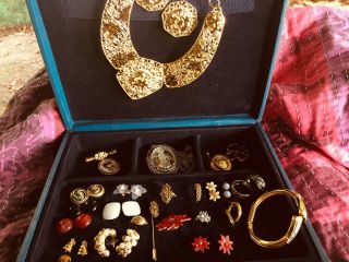 Barrera Falling Leaves Set,  Kjl Bracelet,  Avon Vintage & Origional Jewelry Box