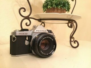 Pentax Me 35mm Vintage Slr Camera With 1:2 50mm Smc Lens