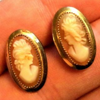 Vintage Signed & 14k Solid Gold Shell Cameo 4.  5 Grams 5/8 " Earrings Fn3