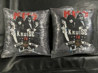 Kiss Kruise Iv Pillow Set (2) Vintage Dressed To Kill Style Art Two Pillows