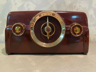 Restored Vintage Crosley Model 10 - 138 Maroon Painted Tube Radio - Circa 1950