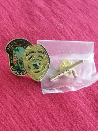 Dade County Fl Metro - Dade Police Corrections Pin,  Baton Pin