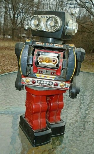 Vintage Japan Battery Operated Tin Litho Plastic Space Robot