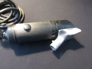 Vintage Oster Model Classic With Vacuum Atch Electric Clipper No Blade