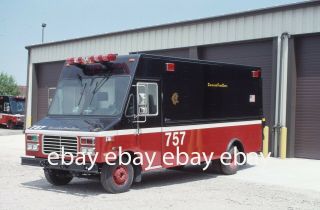 Chicago Fire Department 1994 Ford Utilimaster 7 - 5 - 7 35mm Fire Apparatus Slide