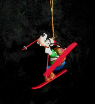 Disney Christmas Ornament Goofy Skiing 26231 109 Made By Grolier China