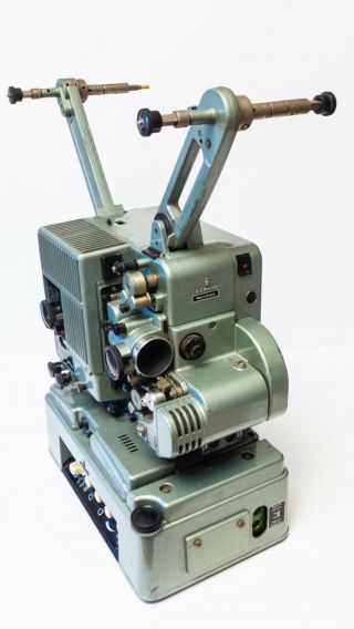 Vintage Siemens 16mm Double Head Projector.  No: 217528 - Runs Well