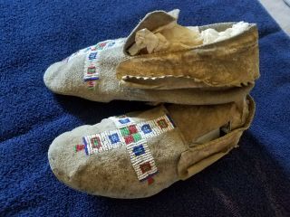 Vintage Native American Indian Beaded Moccasins Great Shape