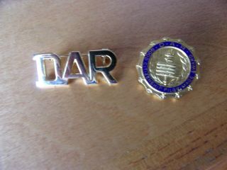 D.  A.  R.  1 1/4 " Brooch/pin & Good Citizenship Pilgrimage Award Pin