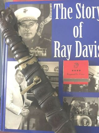 Medal Of Honor Mates General Ray Davis Great Gift Knife Also Signed Book&photo