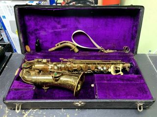 Lyon & Healy Vintage Alto Saxophone W/ Case (spg040447)