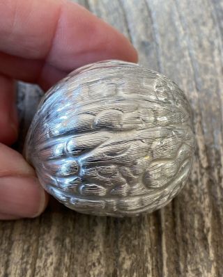 Vintage Sterling Silver Mexico Tn - 36.  925 Walnut Figural Pill Box 1.  9 Oz.  1 3/4”