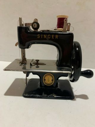 Vintage Singer Model Toy Cast Iron Hand Crank Sewing Machine Looks Great