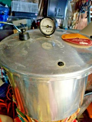 16? Quart Presto Pressure Canner Cooker Vintage Deluxe Pressure Gauge