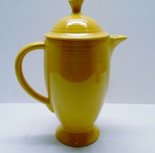 Vintage Fiesta Ware Usa Yellow Pitcher Coffee Server With Lid Fiestaware