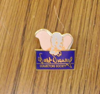 Authentic Walt Disney Collectors Society Club Dumbo Pin