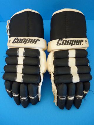 Vintage Black / White Cooper 29 Hockey Gloves - Leather Palms - Armadillo Thumb
