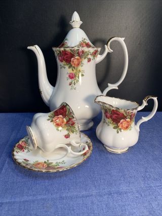 VINTAGE OLD COUNTRY ROSES ROYAL ALBERT COFFEE POT Cup Saucer Creamer 2