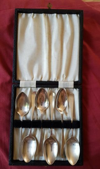 Set Of Six Solid Silver Henry Hobson & Son Spoons.  Boxed 1929