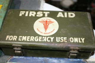 Vintage Wwii Us Army Medical Department Jeep First Aid Kit Metal Box