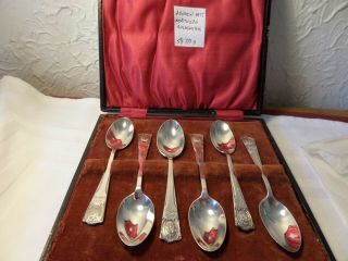 Victorian.  A Lovely Cased Set Of Six Solid Silver Teaspoons London 1875