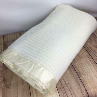 Vintage Waffle Weave Blanket Satin Trim Cream Ivory Full Double 92″ x 80″ 2