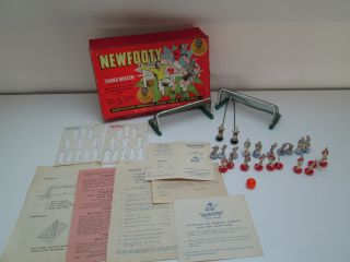 Vintage Newfooty Table Top Soccer Football Game Red Boxed Set Goal Posts