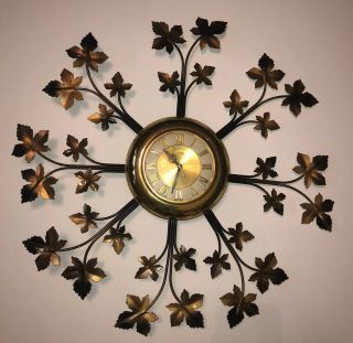 Vintage Mid Century United 20 Electric Wall Clock Starburst Maple Leaf