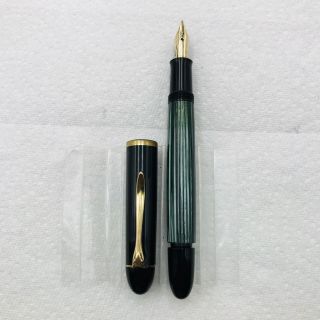 J881 PELIKAN Fountain Pen Green & Black 14K GOLD 585 vintage 2
