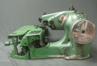 Vintage Union Special Model 718 - 6 Industrial Sewing Machine 3